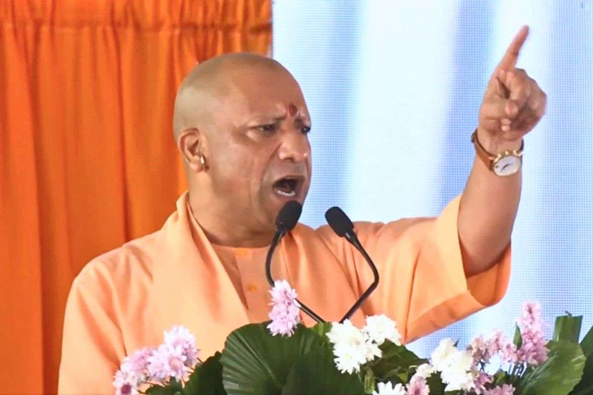 yogi adityanath in siwan| Yogi Adityanath targets Shahabuddin and Osama
