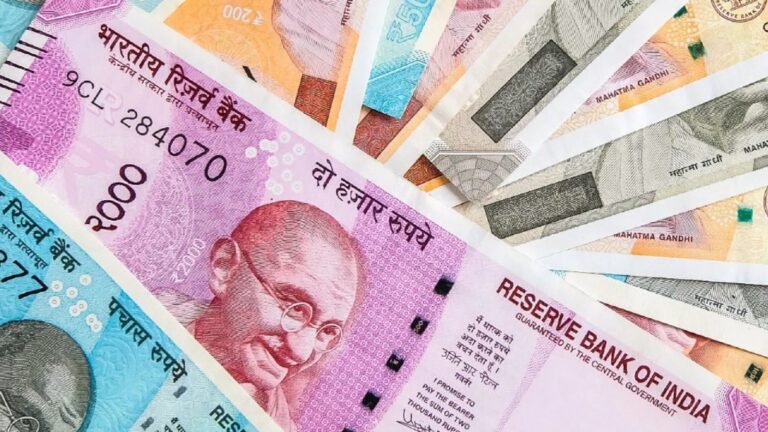8th Pay Commission: क्या अब नहीं चलेगा 10 साल का फॉर्मूला? 8वें वेतन आयोग के ToR पर बढ़ी चिंता