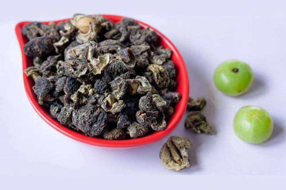 Benefits of eating amla candy daily for good digestion