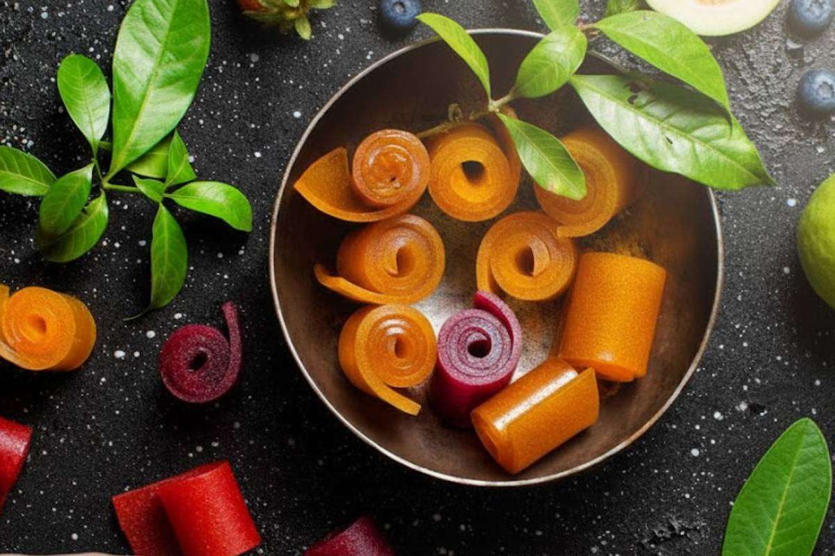 How To Make Guava Papad | Easy Guava Leather Recipe: अमरूद पापड़ कैसे बनाएं? पढ़ें रेसिपी