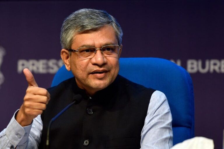 अब घर बनाना हुआ बहुत आसान, रेलवे ने सीमेंट ट्रांसपोर्टेशन किया सस्ता