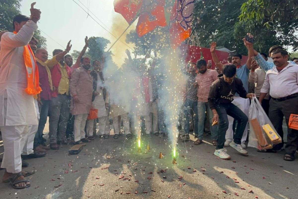 BJP workers celebrate in Patna