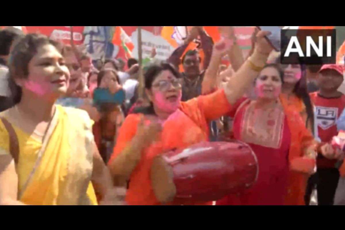 Bihar Election Result 2025 Video BJP women workers celebration