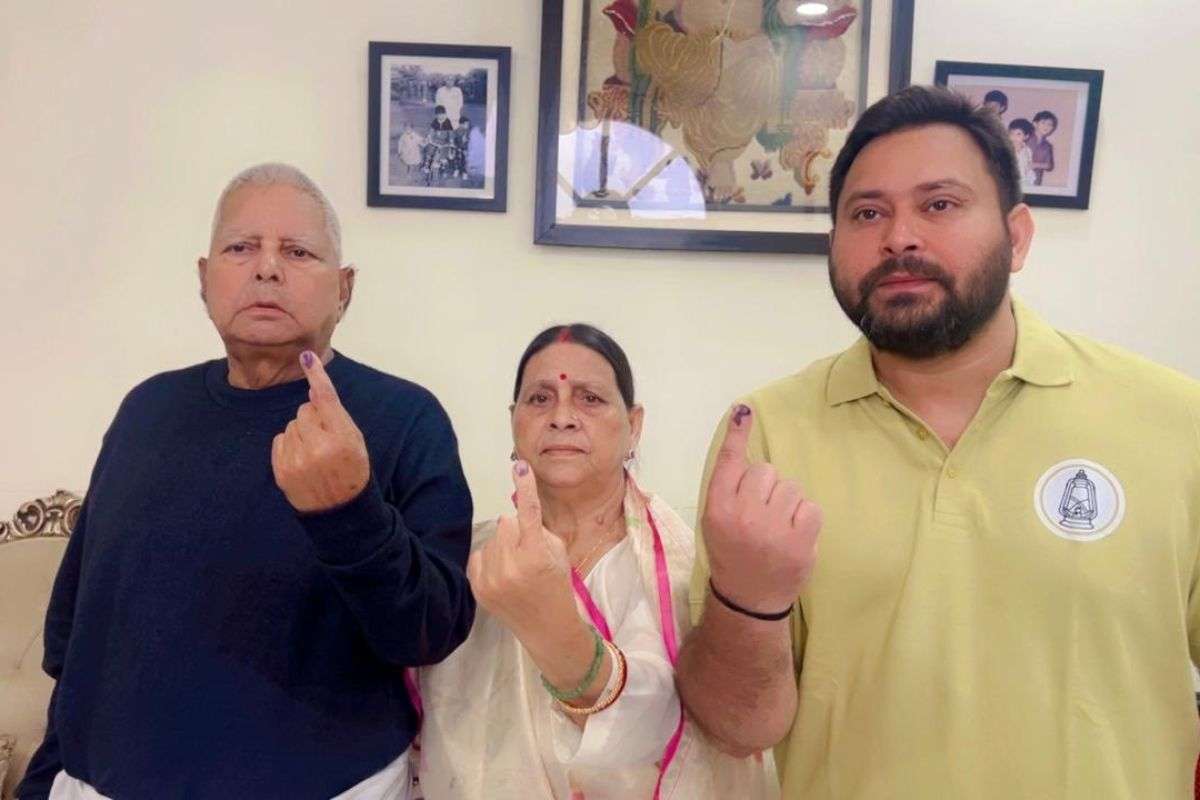 Bihar Election 2025 Lalu Yadav Tejashwi given vote with family Khesari Maithili also voted see photos