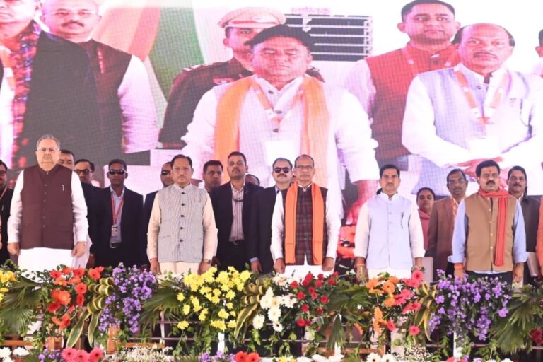 Chhattisgarh News: पक्की सड़क से जुड़ेंगे छत्तीसगढ़ के 780 गांव, केंद्रीय मंत्री शिवराज सिंह चौहान की बड़ी सौगात, 2,225 करोड़ रुपये की मंजूरी