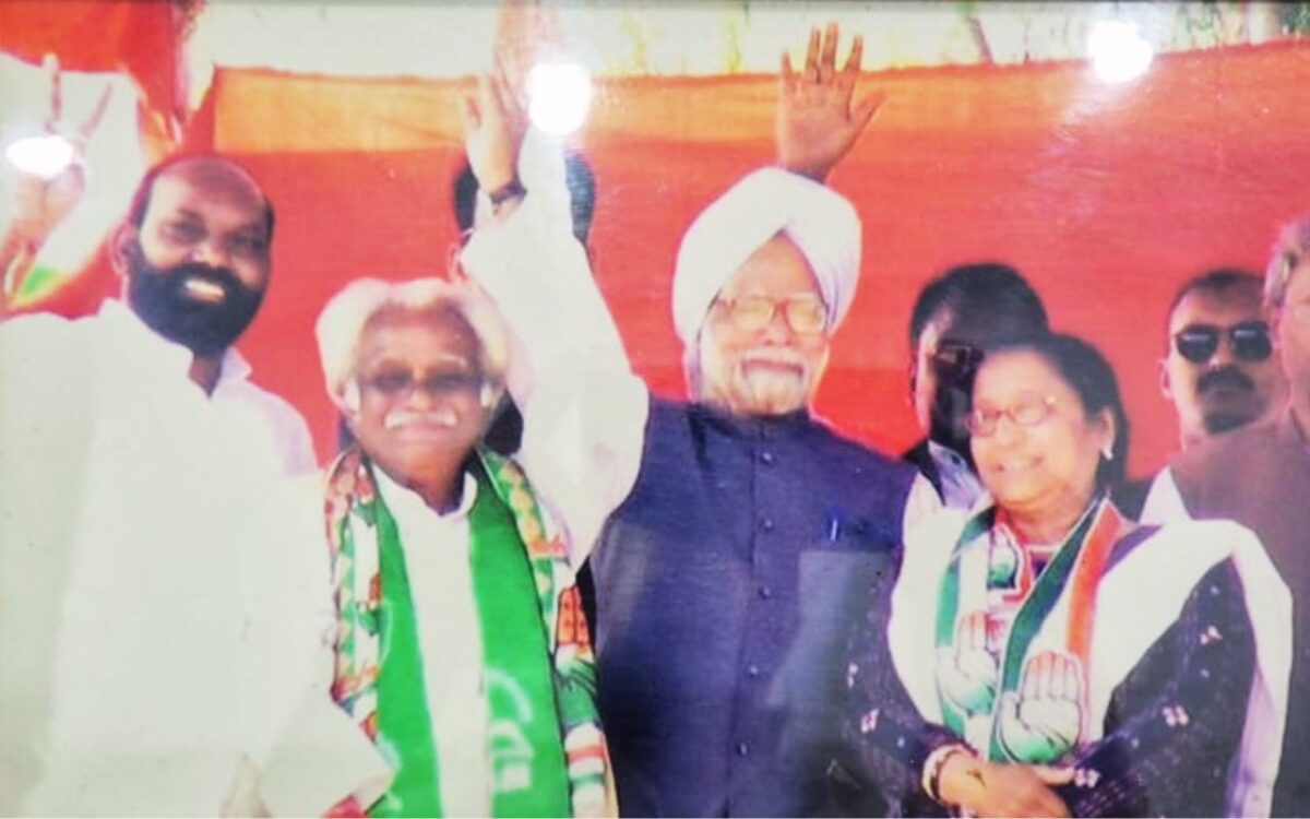 PHOTOS: इंदिरा और संजय गांधी के साथ काम कर चुकीं झारखंड की कांग्रेस नेता आयशा अहमद नहीं रहीं, अंतिम यात्रा 8 को 3 Congress Leader Ayesha Ahmed Death Jamshedpur Today