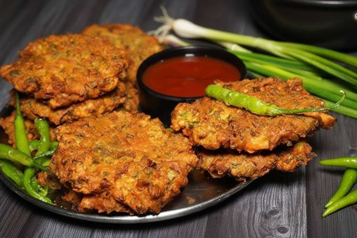 Crispy Bhaji Vada Recipe for Breakfast and evening snacks