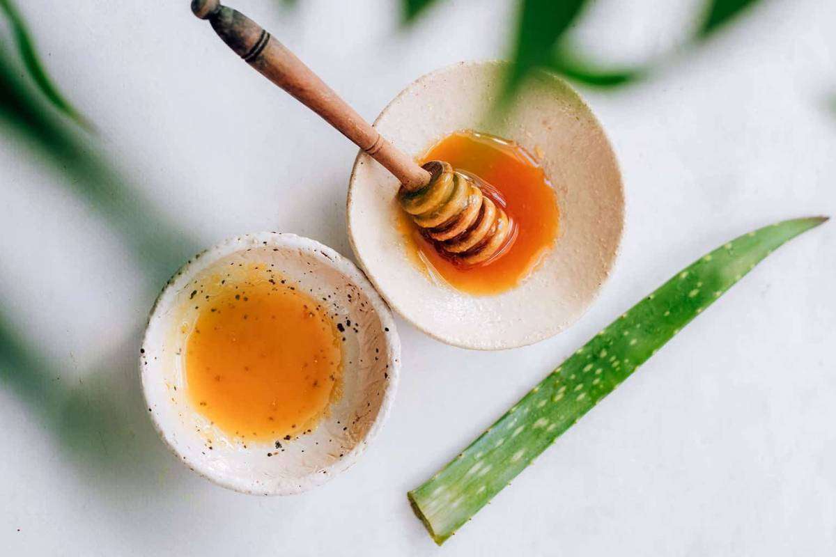 how to make aloe vera and honey face mask