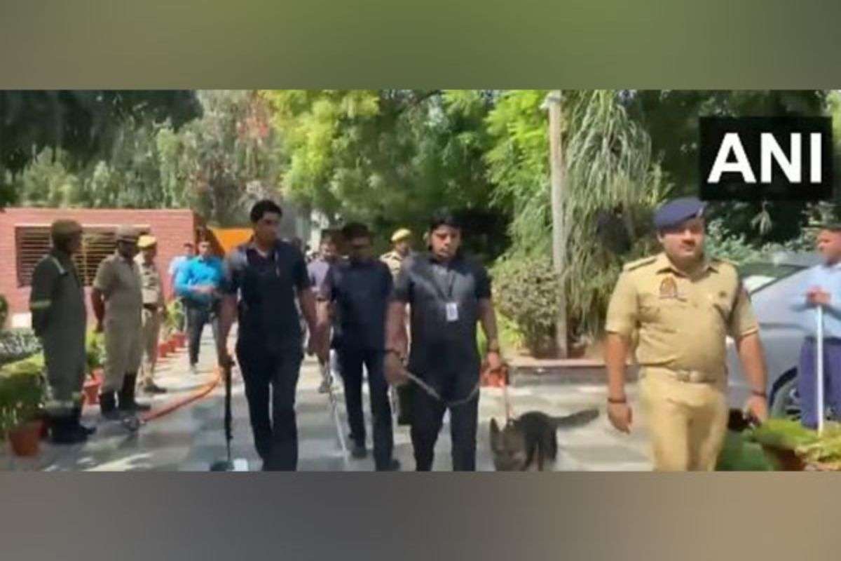 Delhi School Bomb Threat