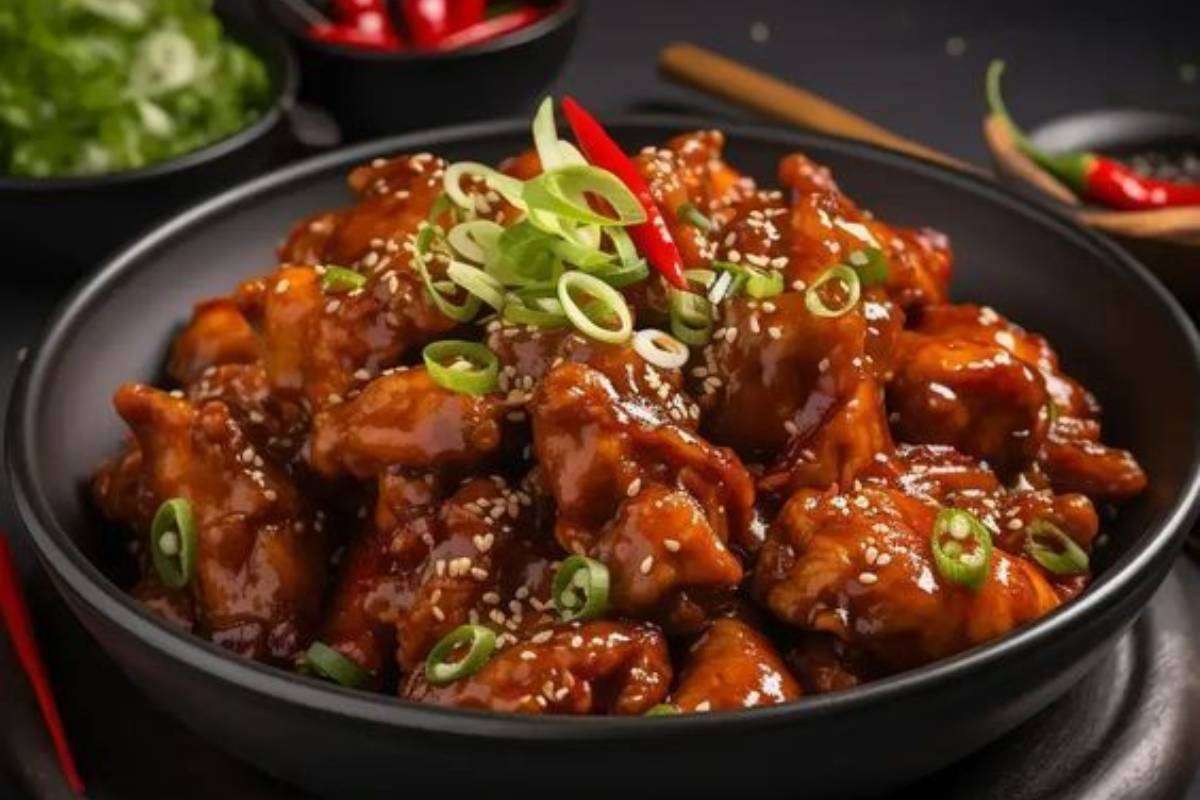 Shadi Style Chilli Paneer Recipe: शादी वाला चिली पनीर बनाएं घर पर - पढ़ें रेसिपी और पाएं मज़ेदार स्वाद 3 Shadi Style Chilli Paneer Recipe