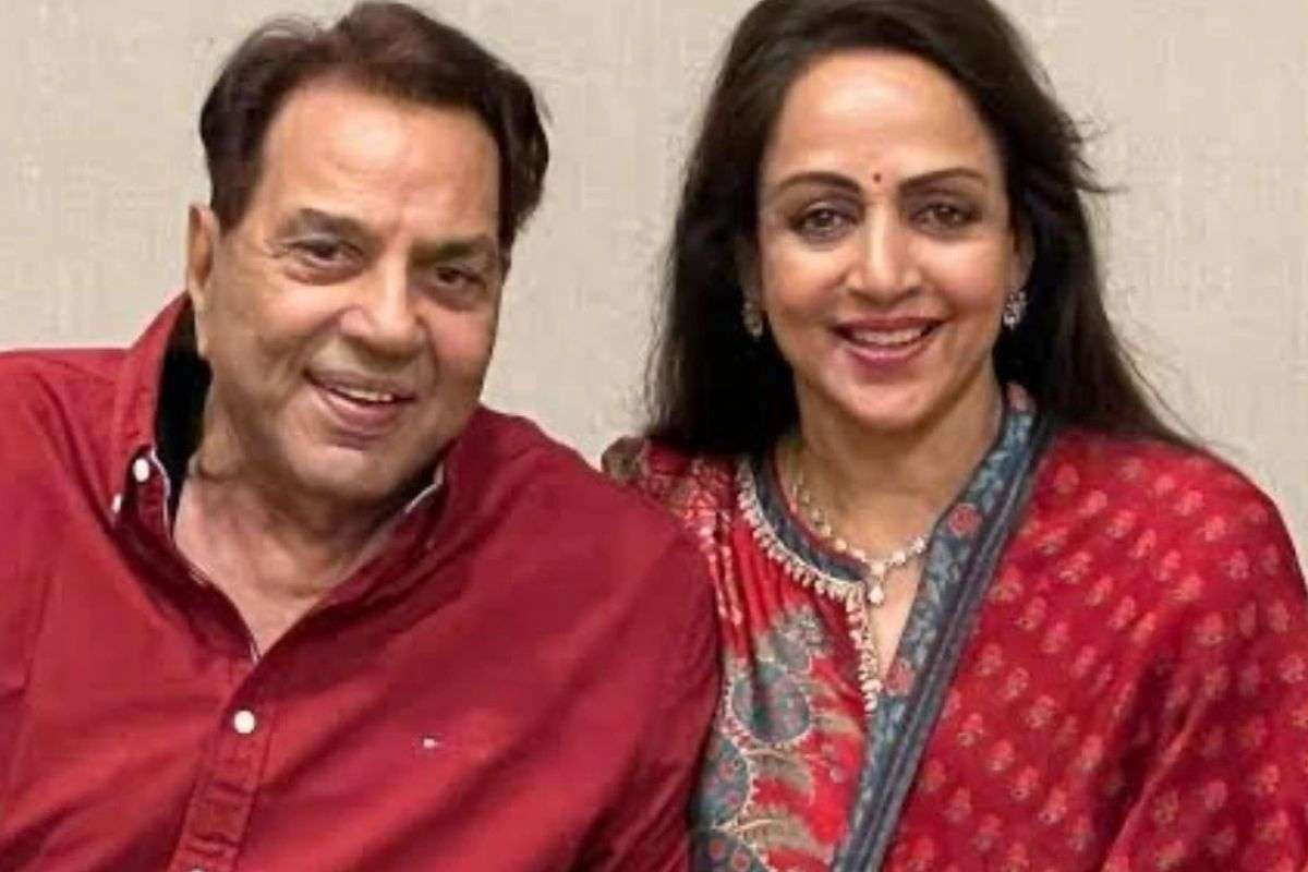 Dharmendra Vs Hema Malini Net Worth