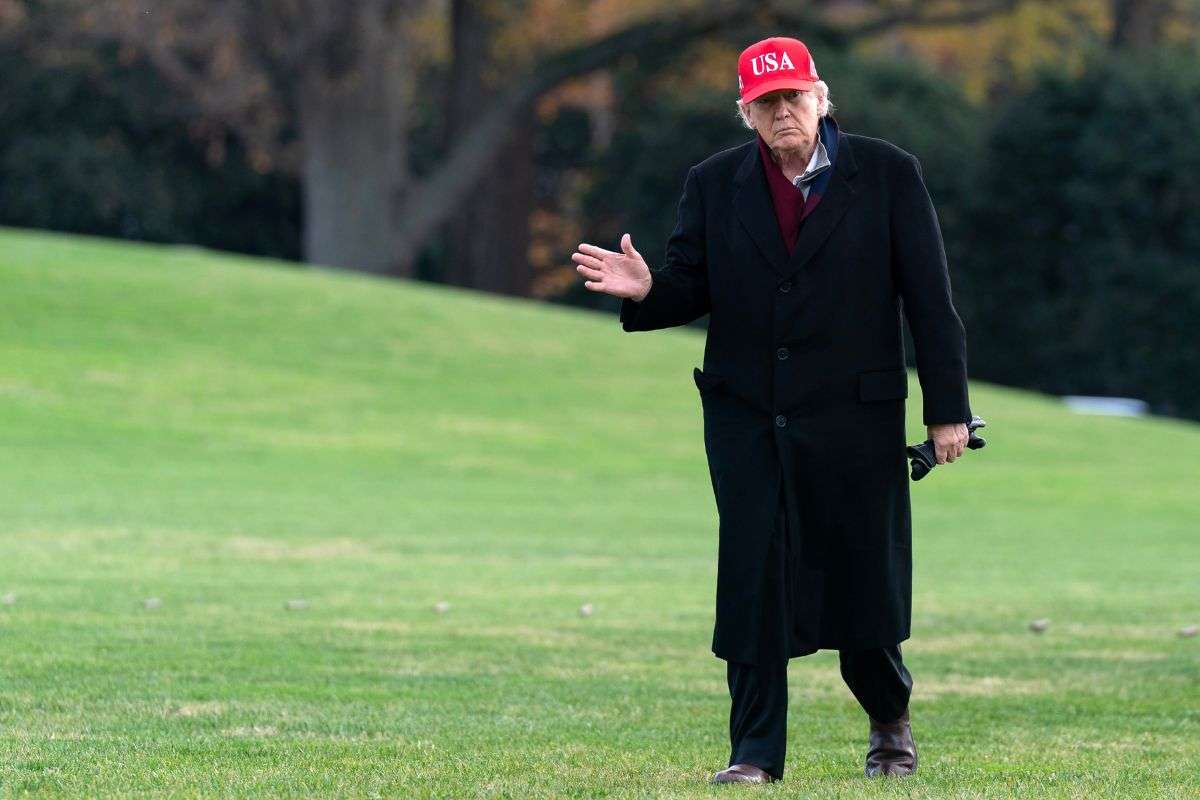 Donald Trump will go to China in April 2026 after talk with Xi Jinping.