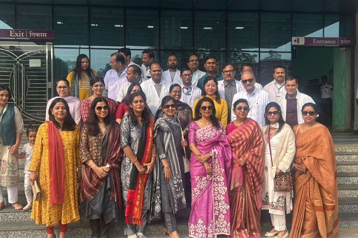 Bihar: सेवा, संवेदना और संकल्प: बिहार मानसिक स्वास्थ्य संस्थान में Ias अधिकारी की पत्नी संघ ने मरीजों को वितरित किए कंबल एवं बोर्ड गेम 2 File Photo