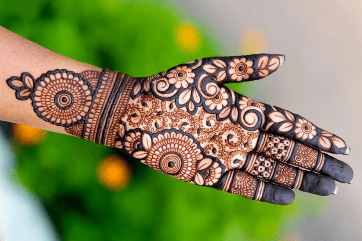 Floral Finger Mehndi Design