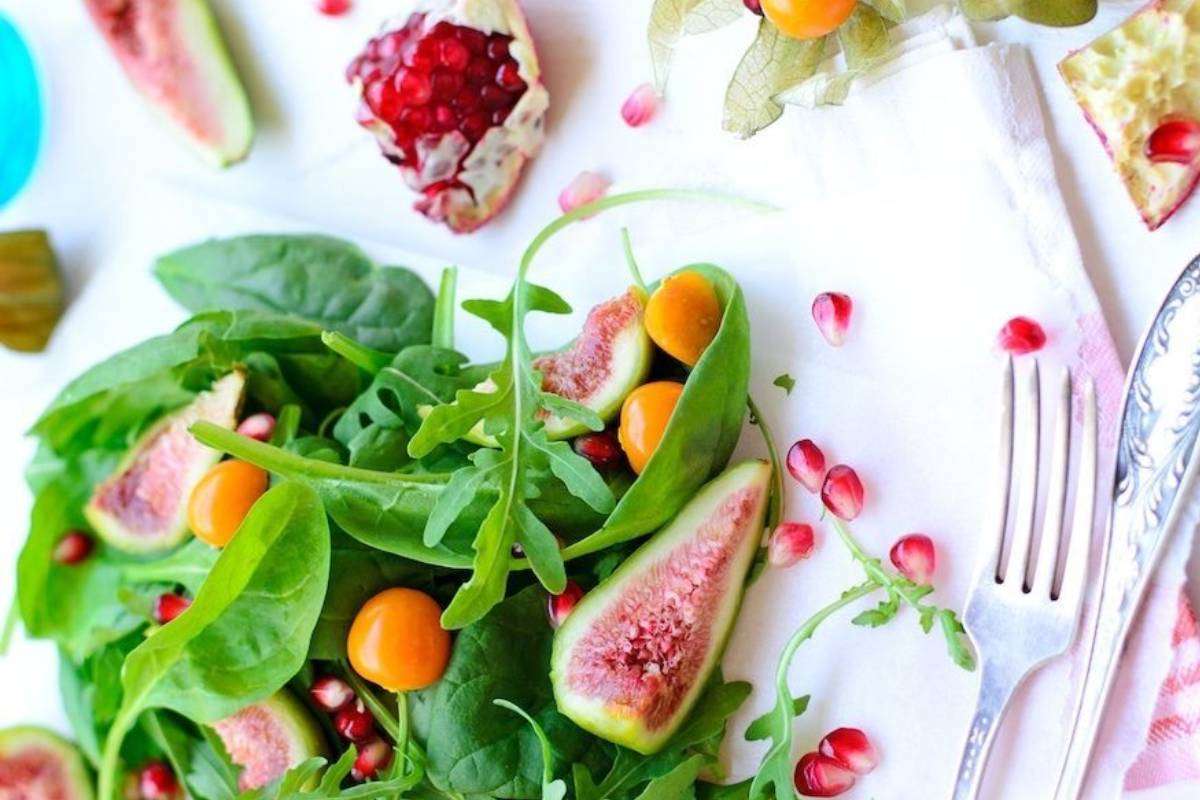 Winter Special Green Salad Recipe: सर्दियों में सुबह खाएं 5 सब्ज़ियों से बना हेल्दी ग्रीन सलाद - इसे खाने से शरीर बनेगा फुर्तीला और एनर्जेटिक 1 Green Salad Ingredients