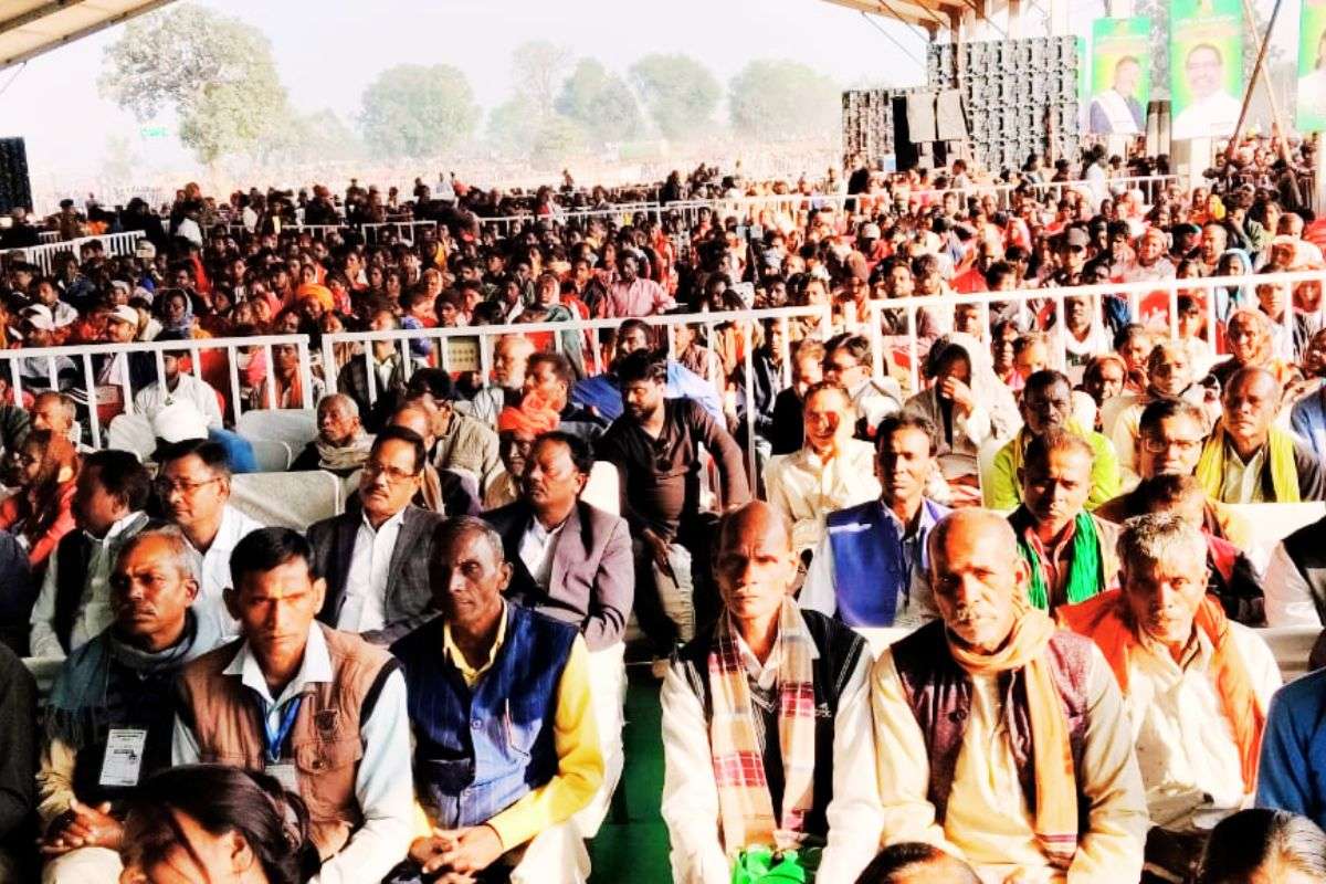 हेमंत सोरेन ने दादा सोबरन मांझी को दी श्रद्धांजलि, बोले- दलालों के लिए बंद होंगे सरकारी कार्यालयों के दरवाजे 3 Hemant Soren Pays Tribute To Sobaran Manjhi In Ramgarh