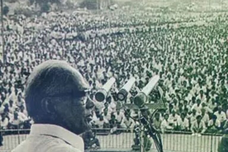 Bihar: जब जेपी ने कहा-आप लोग काम तो करते हैं, पर हाथ जनता की नब्ज पर नहीं रखते