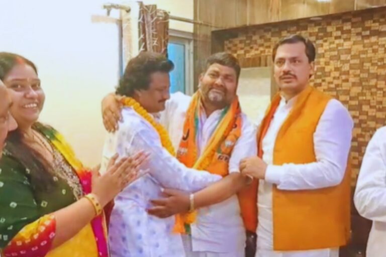 Bihar Election 2025: वोटिंग से ठीक एक दिन पहले जनसुराज को बड़ा झटका, बिहार की इस सीट के प्रत्याशी BJP में शामिल