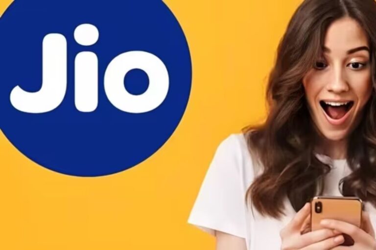 Jio के 899 रुपये वाले प्लान में मिलेगी 90 दिन की वैलिडिटी, 20GB एक्स्ट्रा डेटा और ढेर सारे बेनिफिट्स