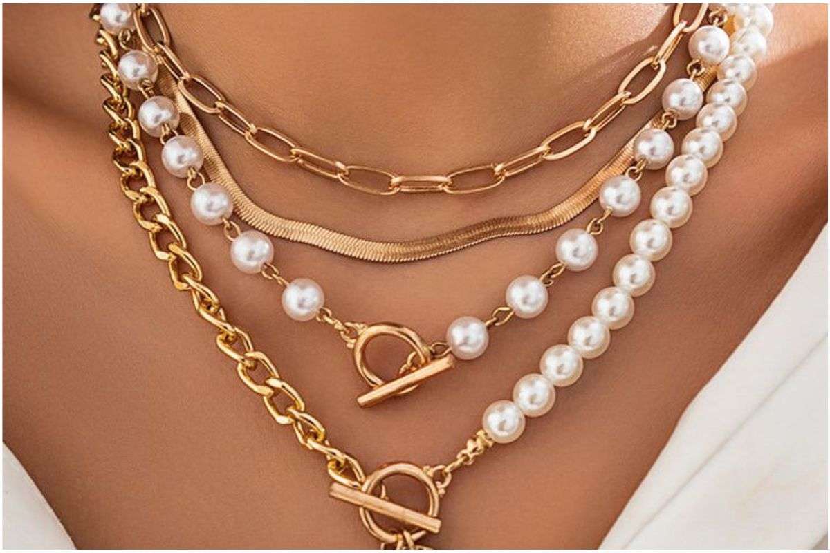 Latest Layered Necklace Styling Tips 2