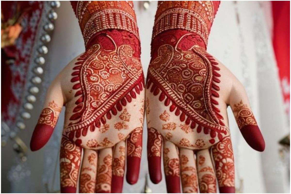Latest Mehndi Design: रेयर और ट्रेंडिंग मेहंदी आइडियाज जो आपके हाथों को बनाएं खास 6 Latest Mehndi Design 9