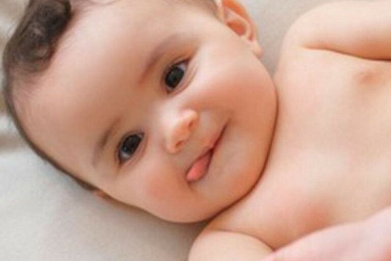 Trending Baby Names 2025 With Meaning: बेबी बॉय और बेबी गर्ल के लिए लेटेस्ट और ट्रेंडिंग नेम्स की टाॅप लिस्ट