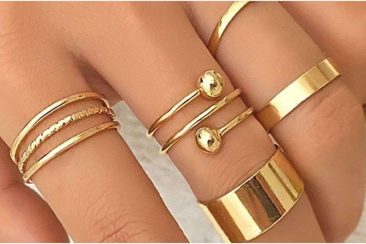 Lightweight Gold Jewellery 1