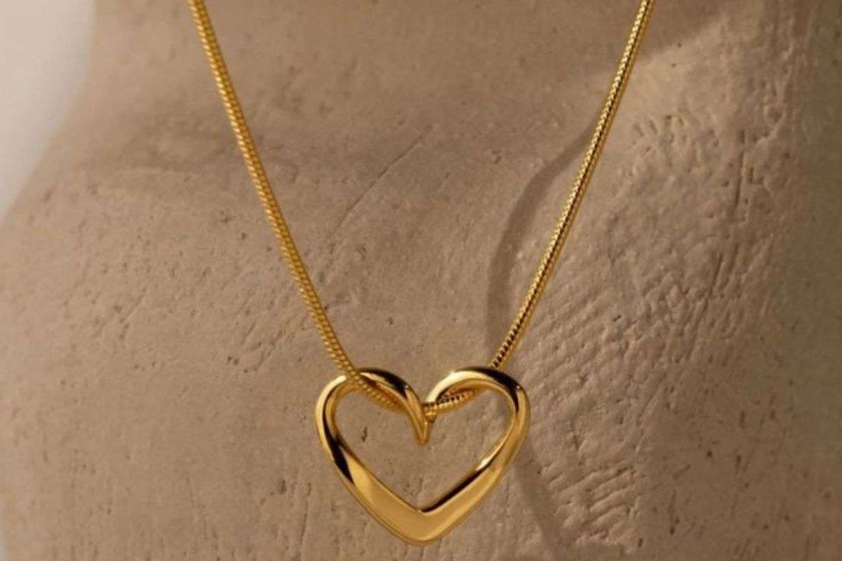 Lightweight Gold Jewellery 2