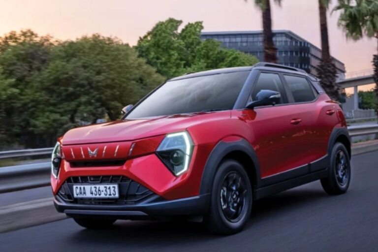 Mahindra की सबसे सस्ती कार पर हजारों की छूट, कैश डिस्काउंट के साथ मिलेंगे एक्सेसरीज भी