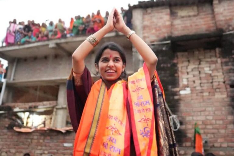 Bihar Election Result 2025: काउंटिंग के बीच मैथिली ठाकुर की आई पहली प्रतिक्रिया, बोली- यह एक सपने जैसा है