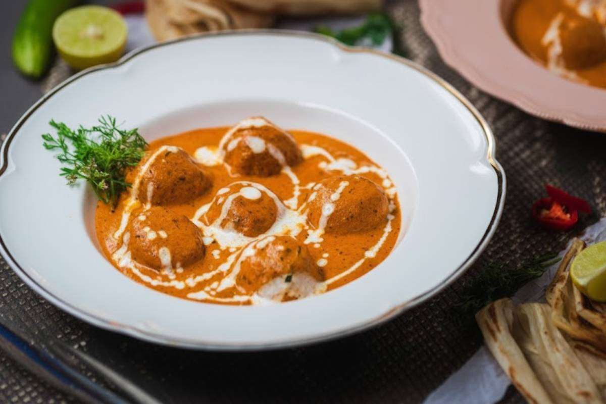 How to make Methi Kofta Curry at home