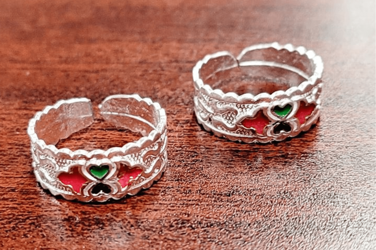 Modern and traditional silver bichiya