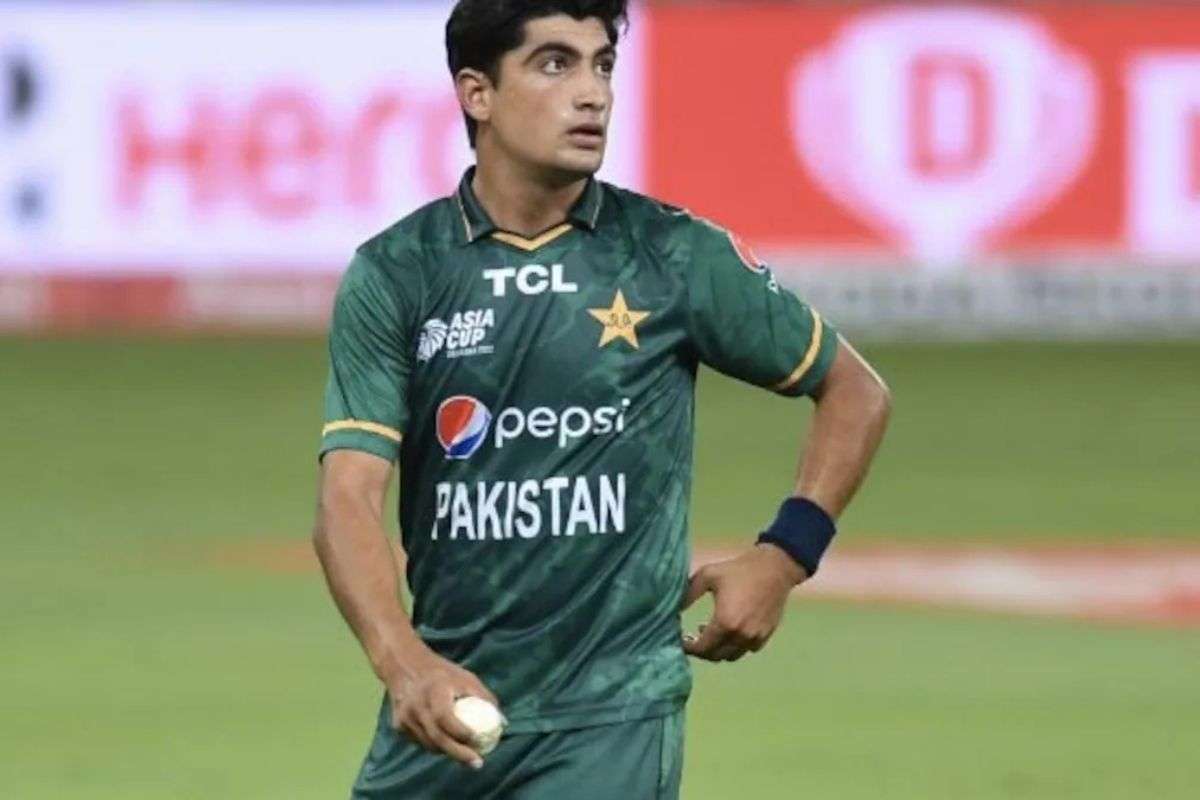 Firing at Naseem Shah House in Pakistan