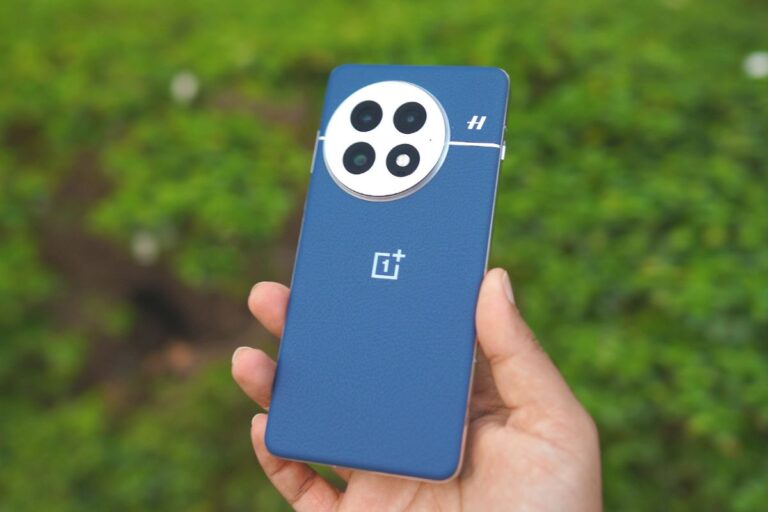 Amazon Black Friday Sale 2025: 7000 रुपये सस्ता हुआ OnePlus 13, फटाफट उठा लें मौके का फायदा