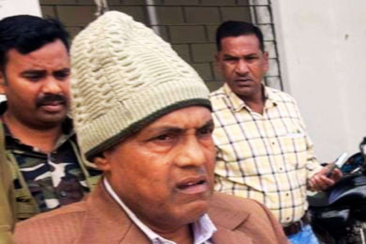 Palamu ACB Arrest Binod Ram in Chainpur