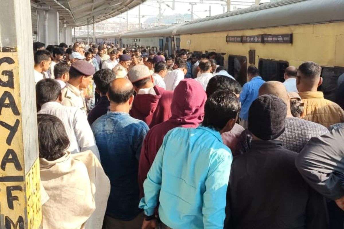 Passenger dies while trying to catch train in Gaya