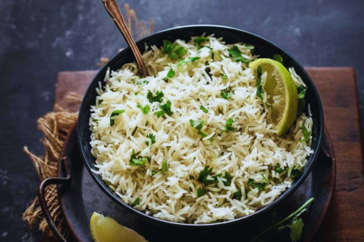 How to make fluffy jeera rice in a pressure cooker