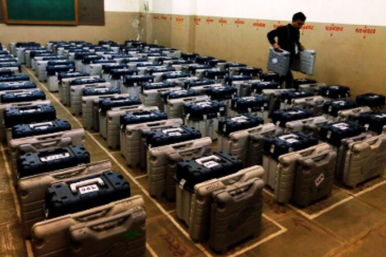 Bihar Election 2025: ‘Z प्‍लस’ सुरक्षा में स्‍ट्रॉन्ग रूम, जानिये कैसे होती है आपके एक-एक वोट की सुरक्षा