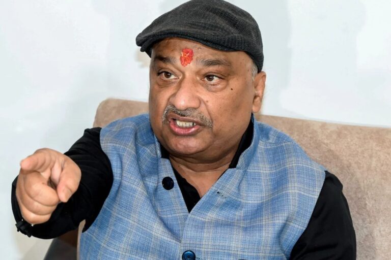 Bihar Election Result 2025: बिहार को नेपाल बनाने की धमकी देकर बुरे फंसे RJD एमएलसी सुनील सिंह, दर्ज हुआ FIR