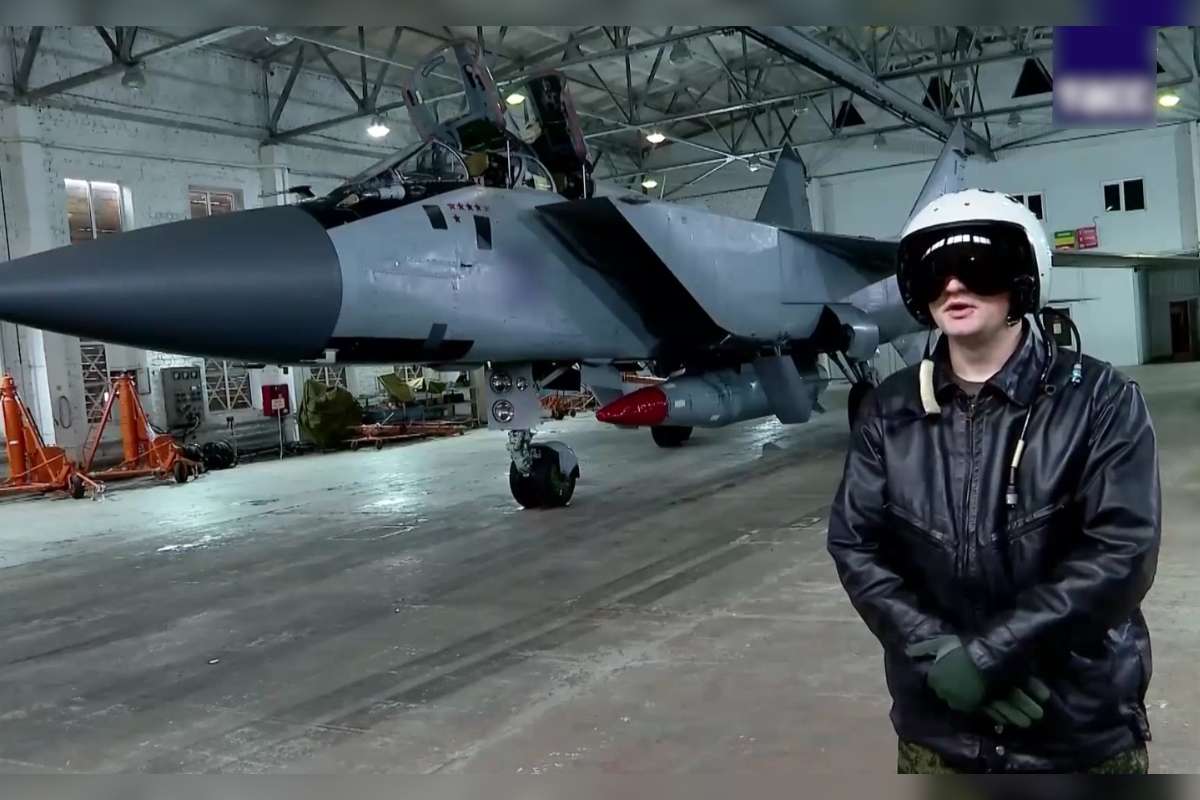 Russia accuses UK-Ukraine of stealing MiG-31 jet.