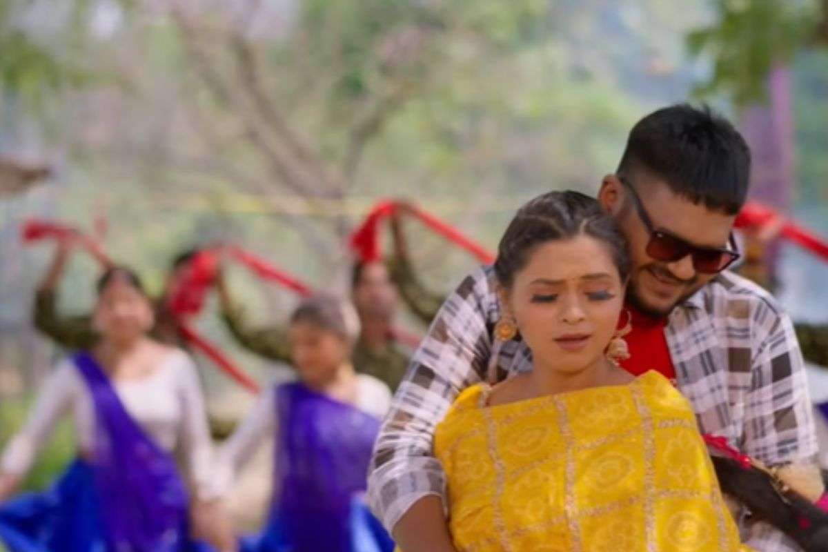 Shilpi Raj new Bhojpuri Song Odhani Me Dagi