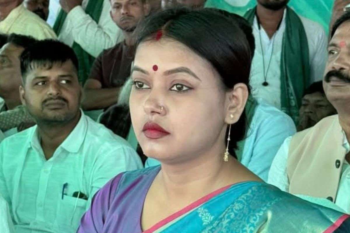Bihar News I am ruined now Tejashwi Yadav rjd leader sima kushwaha expressed her pain on social media