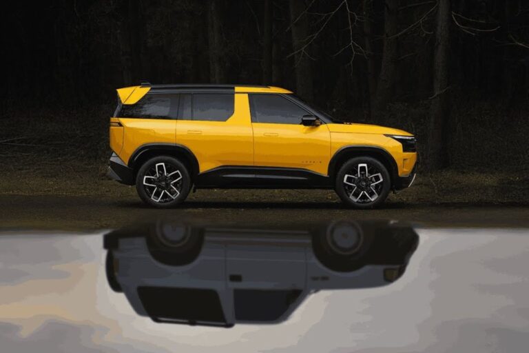 Tata Sierra का आज होगा ग्रैंड कमबैक, रेट्रो चार्म और एडवांस फीचर्स का मिलेगा जबरदस्त कॉम्बो