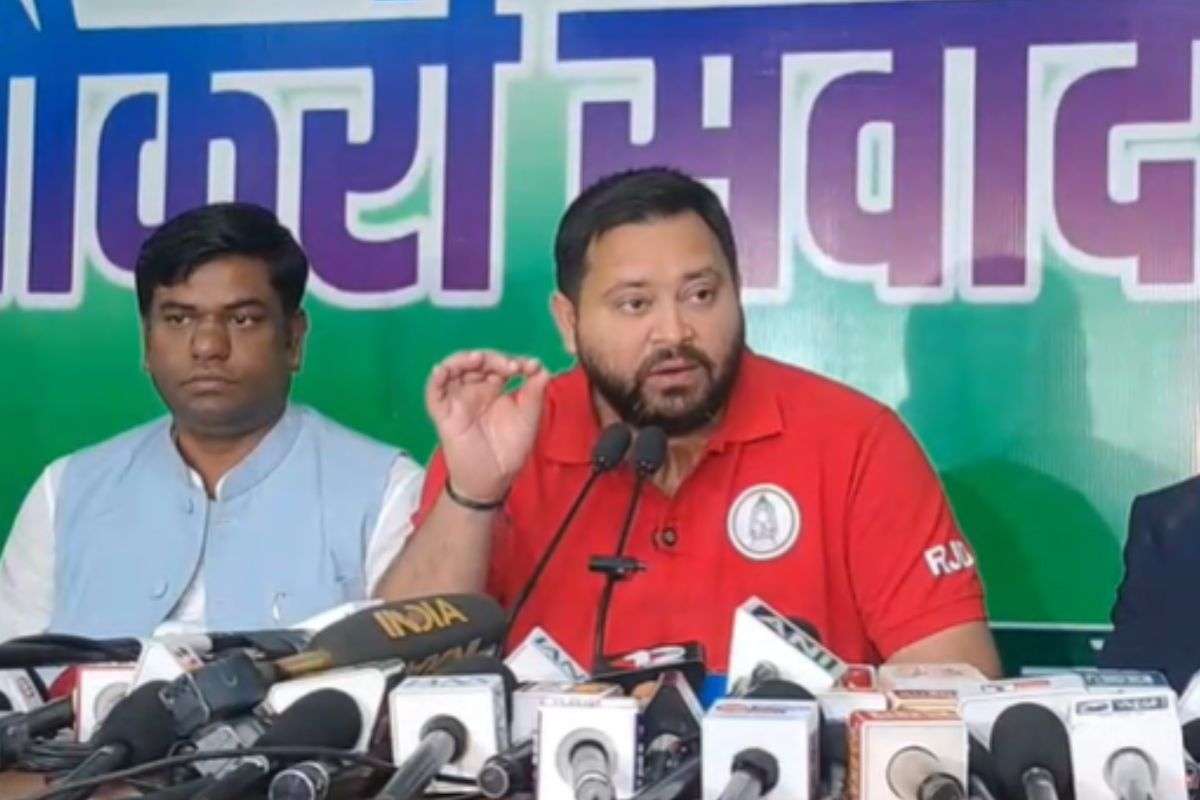 Bihar Election 2025 Old pension scheme government employees transfer Tejashwi Yadav promise