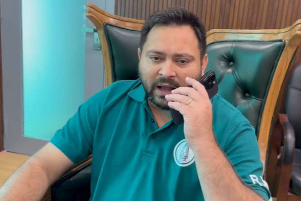 Bihar Chunav 2025 Tejashwi Yadav helicopter stopped by Montha