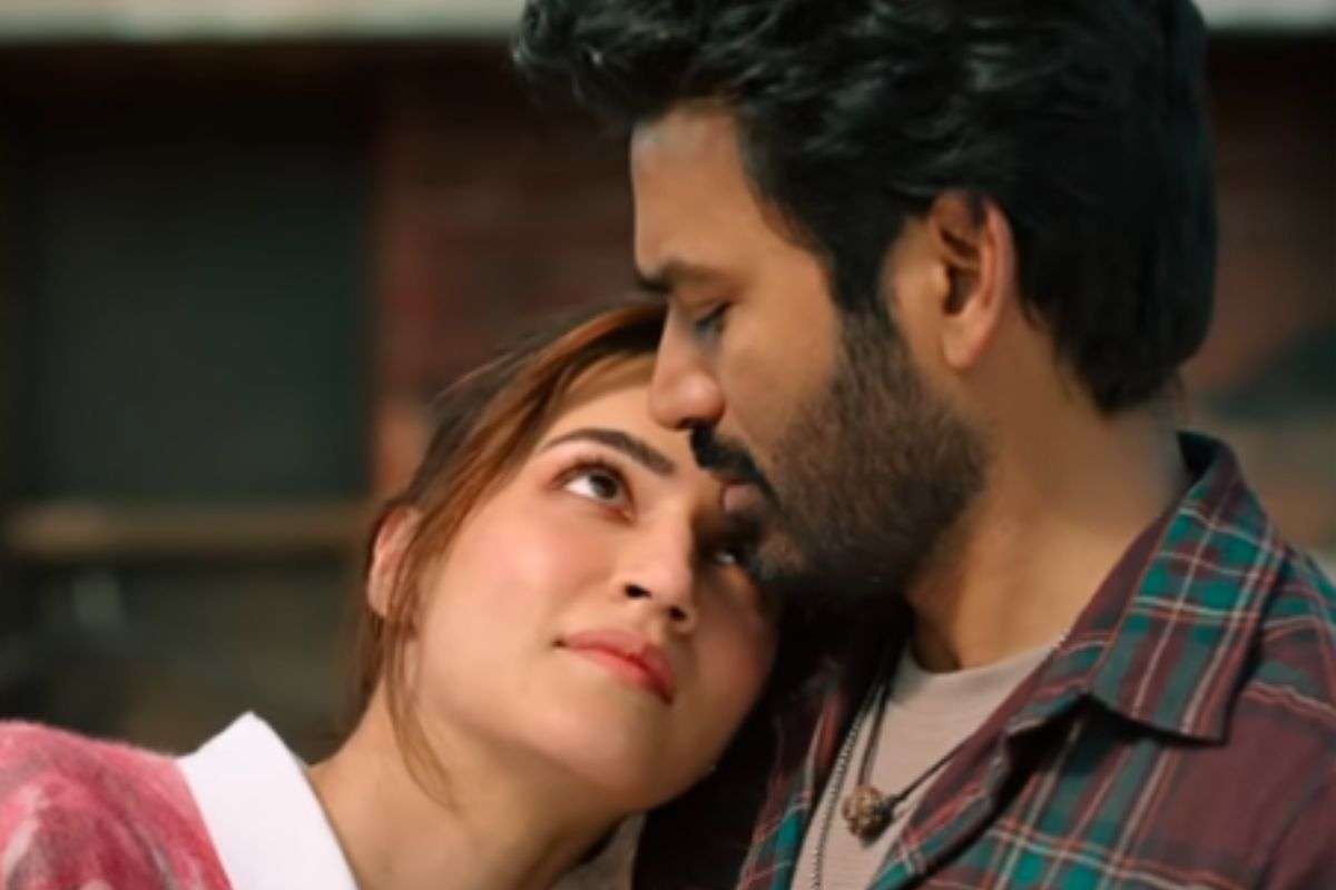 Tere Ishk Mein First Review