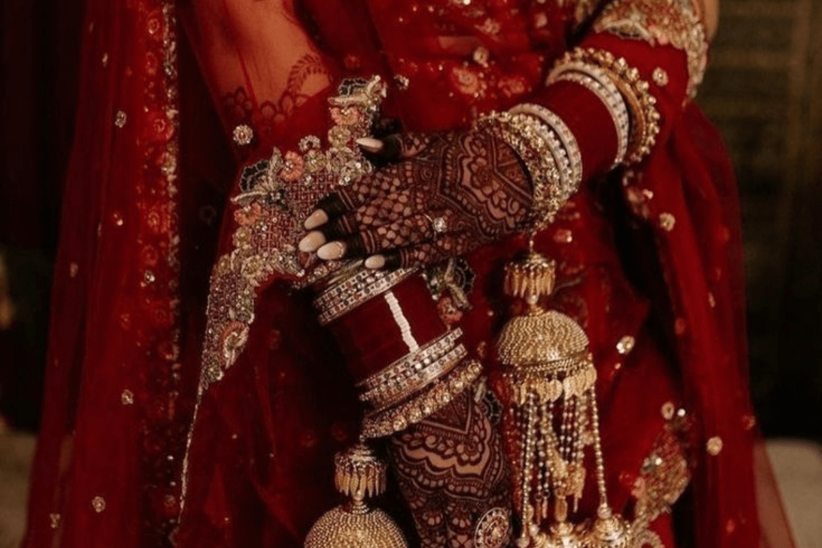 Traditional Bridal Chura Design