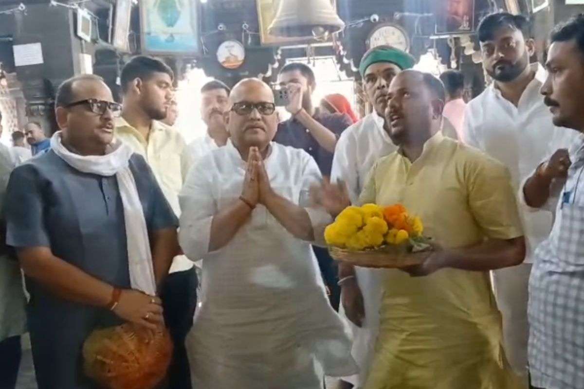 UP Congress leaders reached Vishnupad temple in Gaya