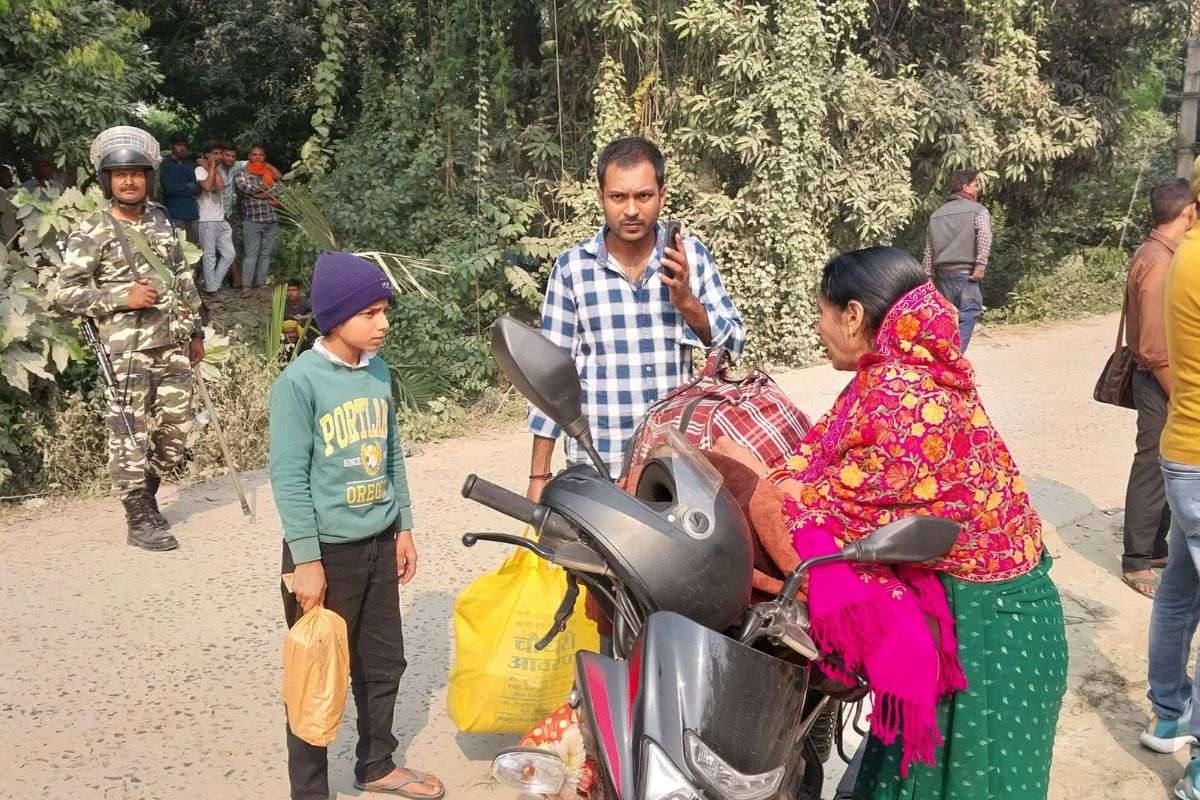 Bihar Crime News 7 year old boy murdered in hostel Villagers pelted stones fiercely