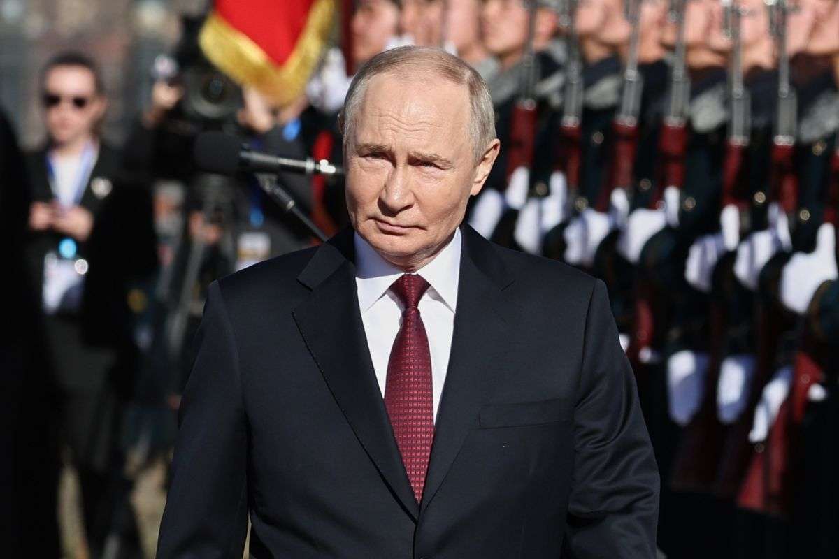 Vladimir Putin says war will go on unless Ukraine withdraws from Russia aquired territory